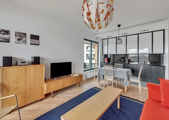 Riverside Apartments Apartment *